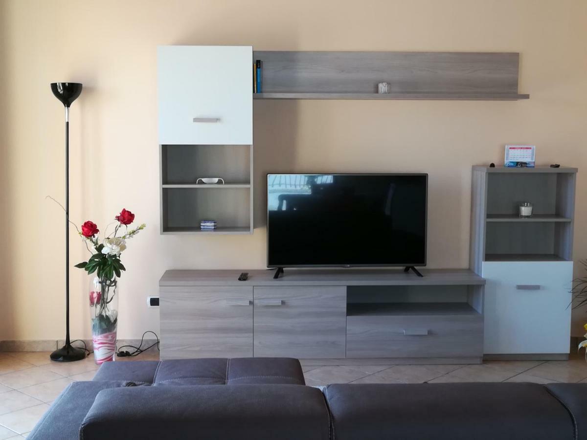 Вилла Dolce Casa Sara Collemeto Экстерьер фото